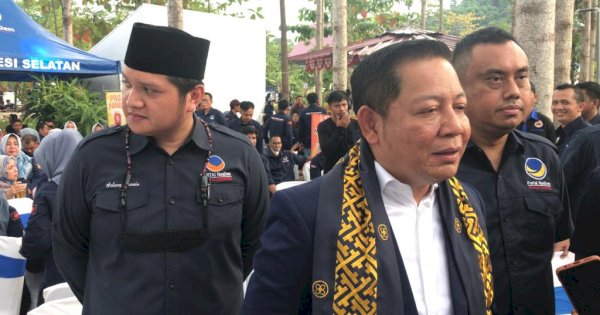 Rusdi Masse Lantik Arham Basmin Jadi Ketua NasDem Luwu: Jaga dan Bangun Komunikasi ke Partai Lain yang Mau Bersama