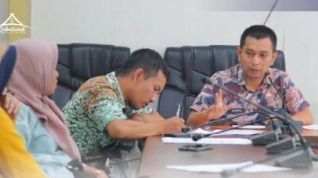 Kabag Humas Protokol DPRD Makassar Tekankan Kedisiplinan dalam Tugas