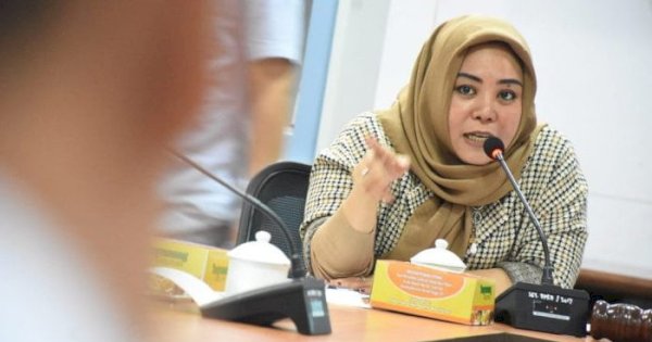 Nunung Dasniar Tindaklanjuti Pembenahan Jalan Hingga Ketersediaan Air Bersih untuk Warga Katimbang