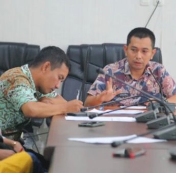 Kabag Humas Protokol DPRD Makassar Rakor Bersama Sejumlah Laskar Pelangi