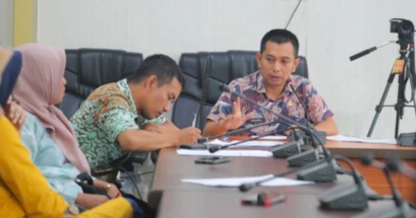 Kabag Humas Protokol DPRD Makassar Rakor Bersama Sejumlah Laskar Pelangi