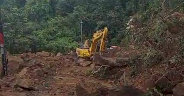 Poros Maros-Bone di Tompo Ladang Masih Tertutup Longsor,