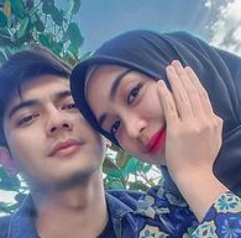 Ria Ricis Setelah Resmi Bercerai dari Teuku Ryan, Tetap Ceria Bersama Keluarga dan Sahabat