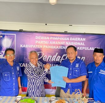 Maju Pilkada Pangkep, Syahban Sammana Daftar Calon Bupati Lewat PAN
