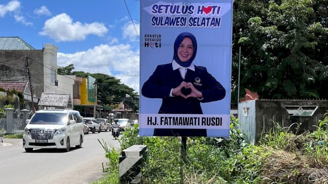 Baliho Wajah Fatmawati Rusdi ‘Setulus Hati Sulawesi Selatan’ Bertebaran hingga Pelosok, Serius Maju Pilgub Sulsel?