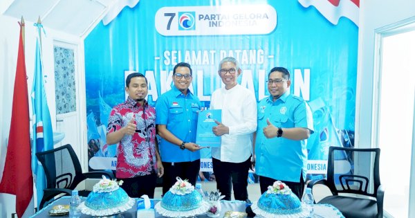 Kembalikan Formulir di Gelora, TSM: Ayomi Sama-sama ki’ Bangun Parepare