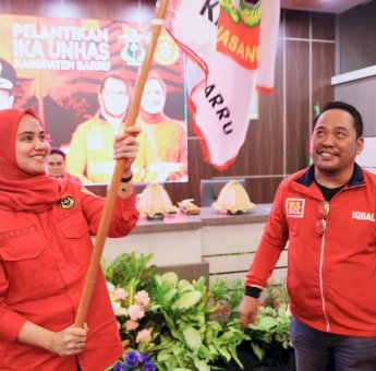 Ulfah Nurul Huda Dilantik Jadi Ketua IKA Unhas Barru