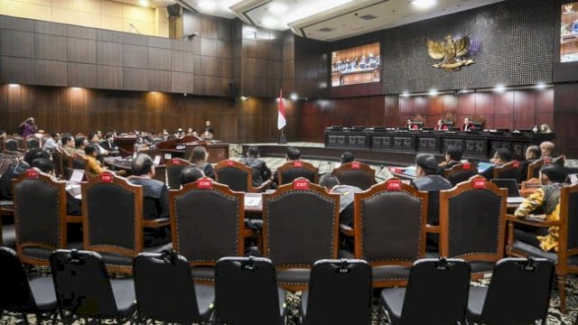 Kuasa hukum PPP Moch Ainul Yagin mengungkit kegagalan lolos ambang batas parlemen (parliamentary threshold) dalam sidang sengketa Pileg 2024 di Mahakamah Konstitusi (MK), Kamis (2/5).