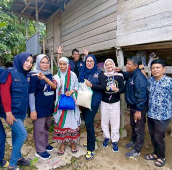 Kader NasDem Se-Sulsel Konsisten Tebar Kebaikan Lewat Jumat Berkah