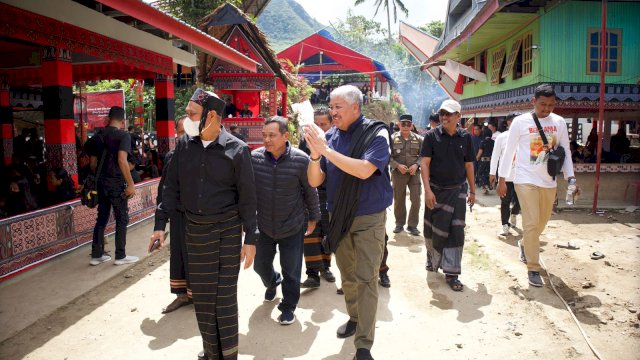 Irwan Hamid Dua Hari di Desa Suppirang Pinrang, Ikut Upacara Rambu Solo hingga Door to Door ke Warga