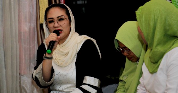 Ditemui Debbie Rusdin, Pengurus Majlis Taklim Baiturrahim Makassar Doakan Rusdin Abdullah Jadi Walikota