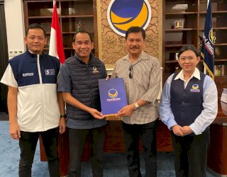 NasDem Serahkan Rekomendasi Nicodemus-Darma Lelepadang Berpasangan di Pilkada Toraja 2024