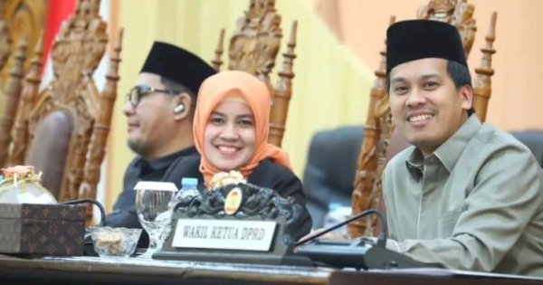 DPRD Makassar Gelar Rapat Paripurna Dengarkan Tanggapan Walikota Terhadap Pandangan dan Masukan Fraksi