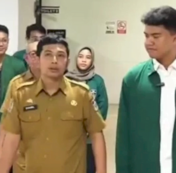 Kabag Humas & Protokol DPRD Makassar Perkenalkan Tupoksi Anggota DPRD ke Mahasiswa KKLP