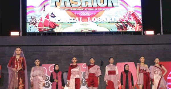 Kreativitas Pelajar dengan Panggung Fashion Show di F8