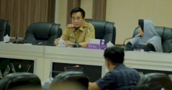 Anggota DPRD Kota Makassar Yeni Rahman Pimpin Rapat Pansus DPRD Terkait Ranperda Investasi