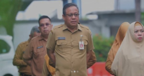 Apel Pagi Sekretariat Dewan Dipimpin Kabag Humas dan Protokol DPRD Makassar