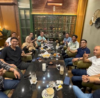 Rusdin Abdullah Bareng Cicu dan Jagoan NasDem Makassar Duduk Sama-sama Cari Solusi Persoalan Warga