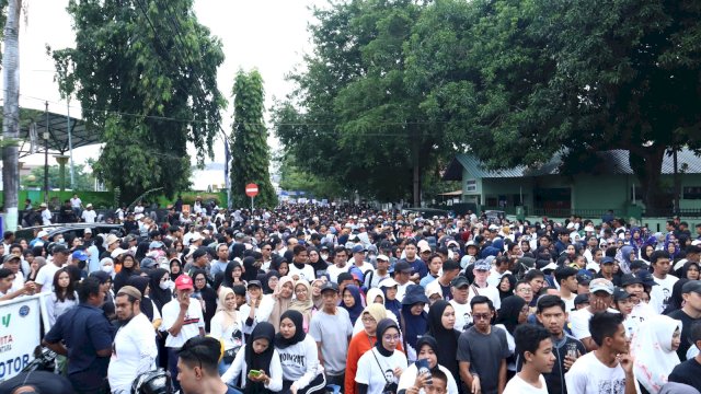 Puluhan Ribu Warga Parepare Hadiri Kegiatan Jalan Santai dan Pelantikan Pengurus DPD Partai NasDem