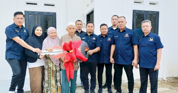 Serahkan Rumah Pemenang Undian Jalan Sehat TSM Day, TSM Didoakan Terpilih Jadi Wali Kota Parepare