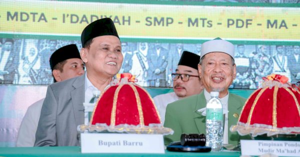 Bupati Barru Suardi Saleh Hadiri Wisuda Pondok Pesantren DDI Mangkoso