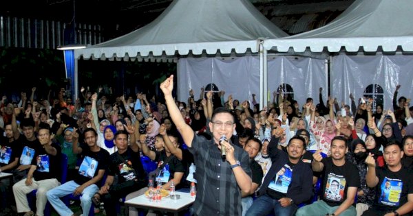 Tak Terbendung! Rusdin Abdullah Didatangi Ribuan Warga per Malam Nyatakan Siap Berjuang di Pilwalkot Makassar