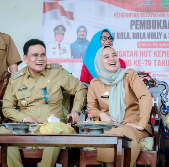 Dokter Ulfah Dampingi Bupati Barru Suardi Saleh Buka Pertandingan Sepak Bola, Takraw-Volly: Wadah Silaturahim Sesama Warga