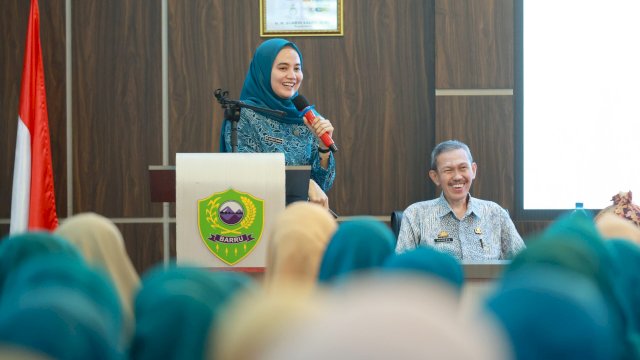 Ulfah Nurul dan OJK Berbagi Ilmu Edukasi Keuangan Perempuan