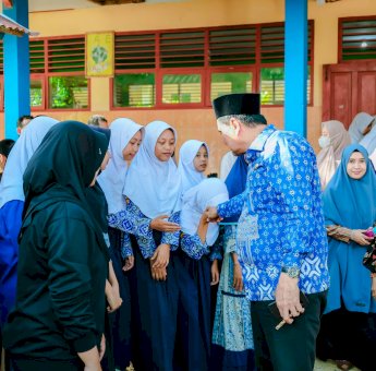 Bupati Suardi Saleh Hadiri Rapat Komite UPTD SMPN 7 Barru