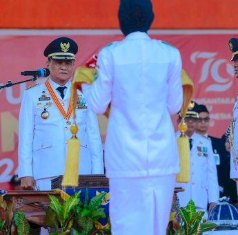 Berlangsung Khidmat, Upacara Penurunan Bendera Merah Putih Di Kab.Barru Sukses