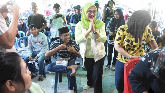 Balon Wakil Wali Kota Makassar Rezki Mulfiati Lutfi Ngobrol Bareng Warga di Kecamatan Bontoala.