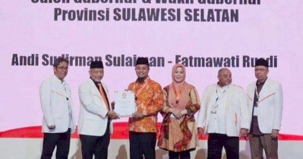 PKS Resmi Serahkan Formulir B1 KWK kepada Andi Sudirman &#8211; Fatmawati di Pilgub Sulsel