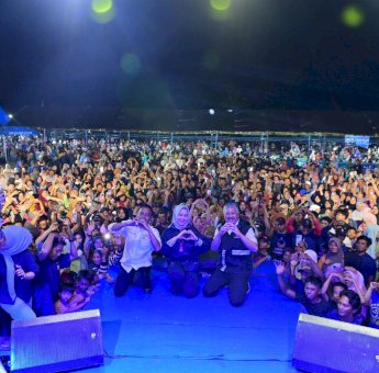 Di Depan Puluhan Ribu Warga Pinrang, Fatmawati Kembali Serukan Pilgub Sulsel Damai