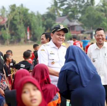 Bupati Barru Suardi Saleh Resmikan School Mini Soccer: Semoga Lahirkan Pemain Profesional