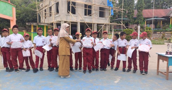 Salut! SDN 61 Lekkong Raih Juara Umum Lomba Tingkat Kecamatan Cendana Enrekang