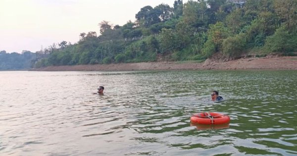 2 Pelajar SMAN 1 Barru Tenggelam di Permandian Sungai Rumpiae Tenete Riaja