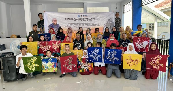 Tingkatkan Kesejahteraan dan Kesetaraan Sosial Siswa Tuna Runggu, Dosen FSD  UNM Gelar PKM Batik Tulis Berbasis Kearifan Lokal