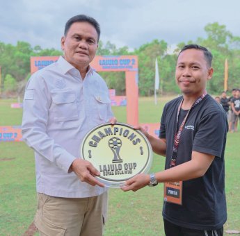 Bupati Suardi Saleh Hadiri Pembukaan Turnamen Mini Soccer Lajulo