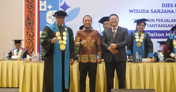 Hadiri Wisuda UKI Paulus, Andi Sudirman : Jadilah Generasi Terbaik, Idealis, Teguh Pendirian, dan Agen Perubahan