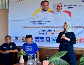 Kembali Kunjungi Takalar, Fatmawati Silaturahmi dengan Nelayan dan Petani Perempuan