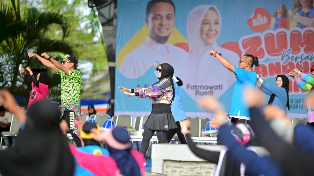 Fatmawati Kuatkan Soliditas Perempuan Lewat Senam Zumba.