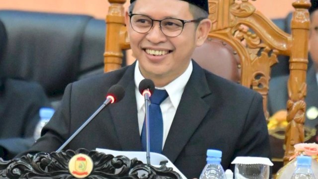 Ketua DPRD Makassar Supratman.