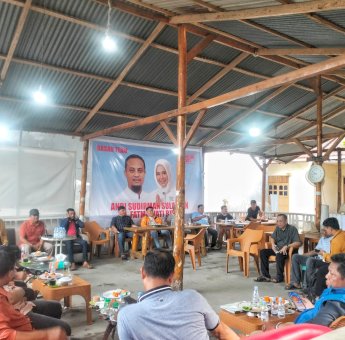 Petinggi Partai Politik, Relawan, dan Tokoh Masyarakat Bulukumba Pendukung Andalan Hati Gelar Rapat Internal.
