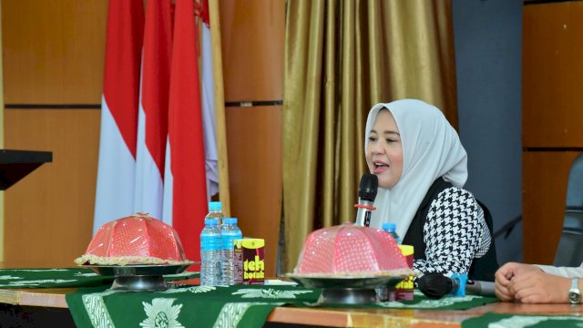 Fatmawati Rusdi Bicara Perempuan Melek Politik ke Kader IMM Sulsel