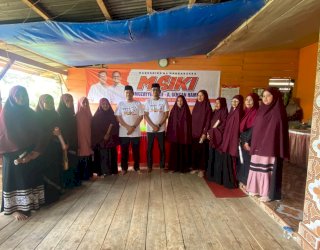 Dengarkan Aspirasi Warga, Pasangan MAIKI Kunjungi Semua Desa dan Kelurahan Hingga Nginap di Rumah Warga di Sinjai