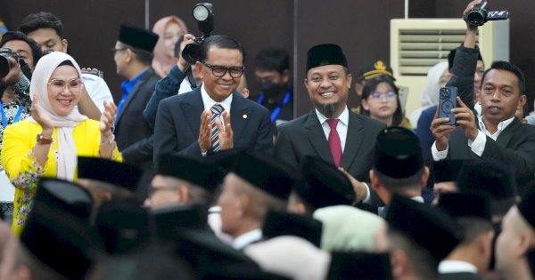 Hadiri Pelantikan Anggota DPRD Sulsel Periode 2024-2029, Andi Sudirman : Selamat Bekerja dan Semoga Amanah