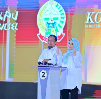 Fatmawati Rusdi: Hanya Ada Dua Pilihan, Bersama Nahkoda Handal atau Tenggelam di Lautan