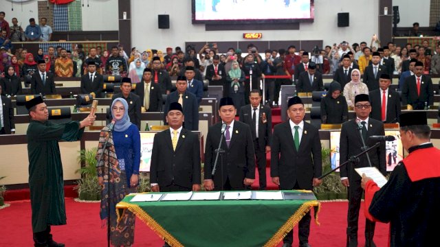 Pimpinan DPRD Provinsi Sulawesi Selatan. 