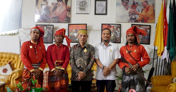 Andi Sudirman Mappatabe ke Raja Gowa ke-38 Andi Kumala Idjo