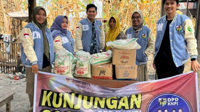 KNPI Barru Peduli Korban Kebakaran Bungi